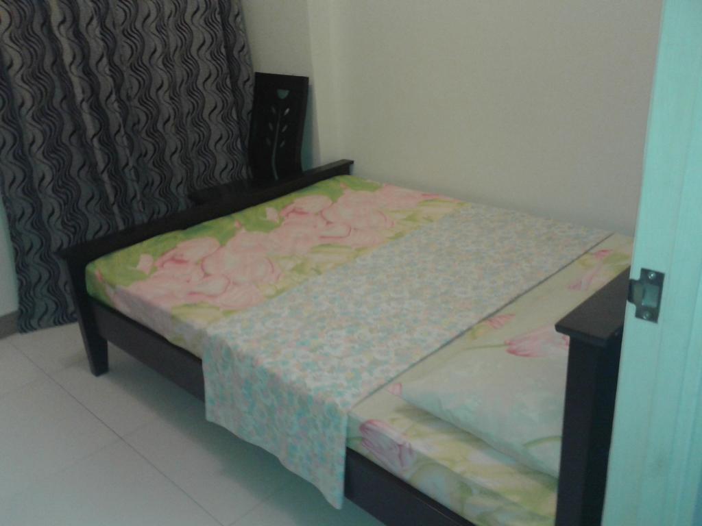 Karla'S Place At Chateau Elysee Paranaque City Eksteriør billede