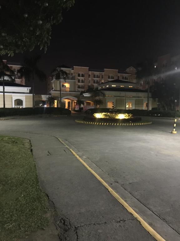 Karla'S Place At Chateau Elysee Paranaque City Eksteriør billede