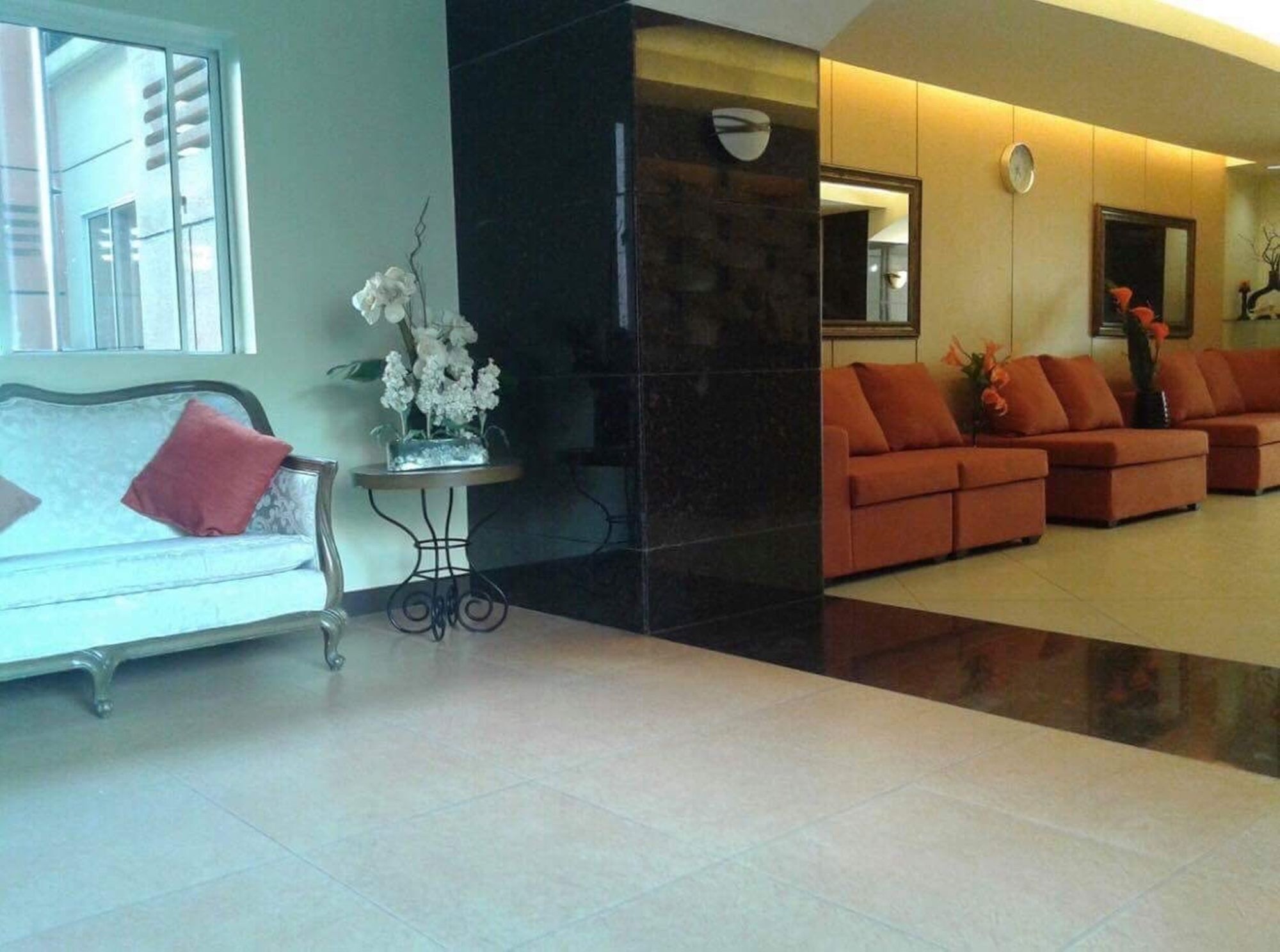 Karla'S Place At Chateau Elysee Paranaque City Eksteriør billede