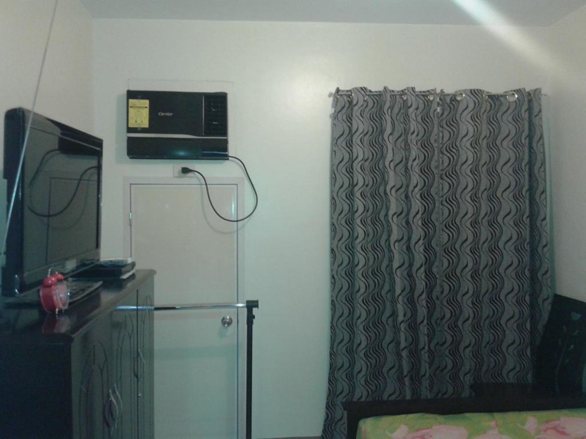 Karla'S Place At Chateau Elysee Paranaque City Eksteriør billede