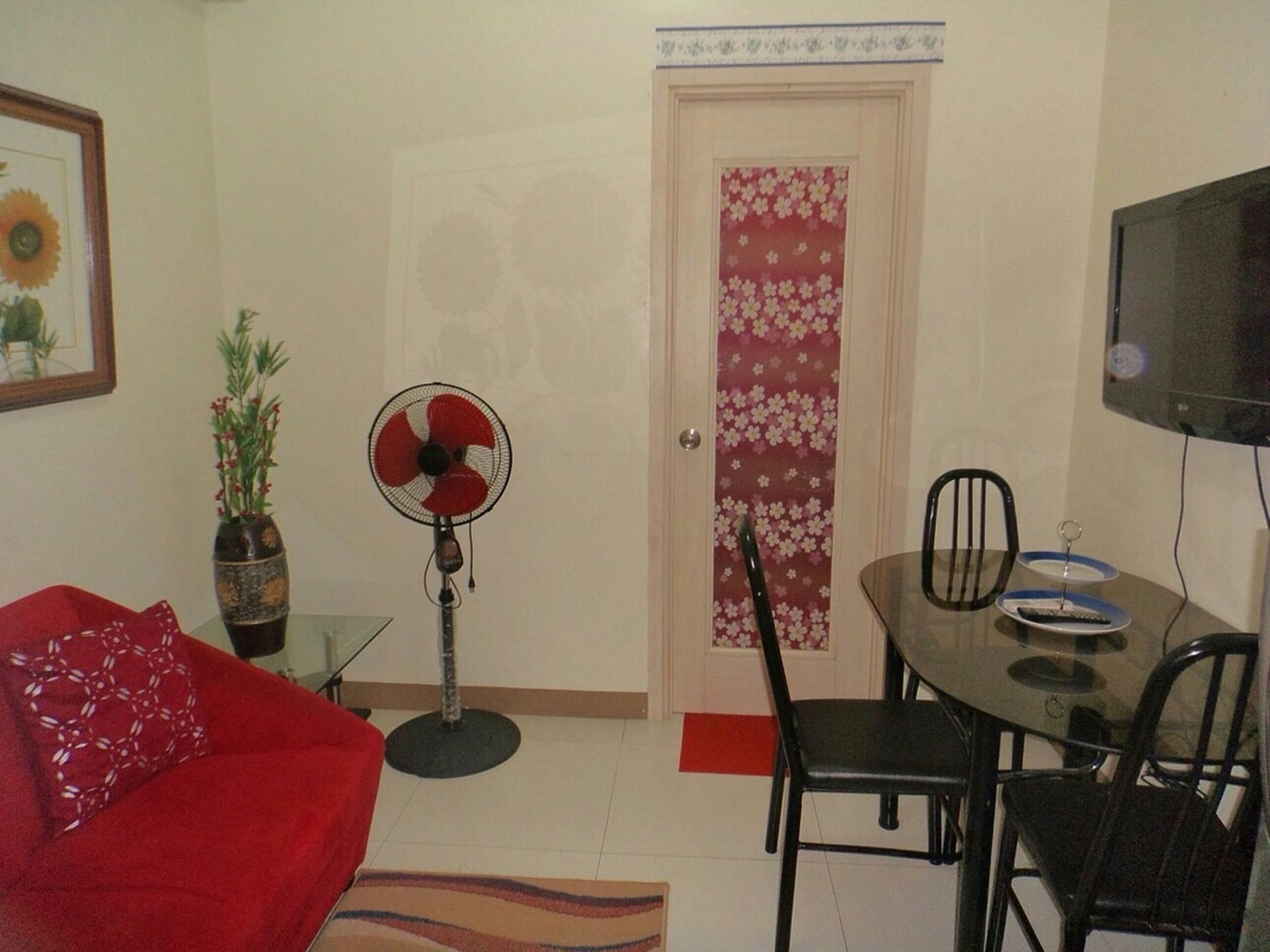 Karla'S Place At Chateau Elysee Paranaque City Eksteriør billede